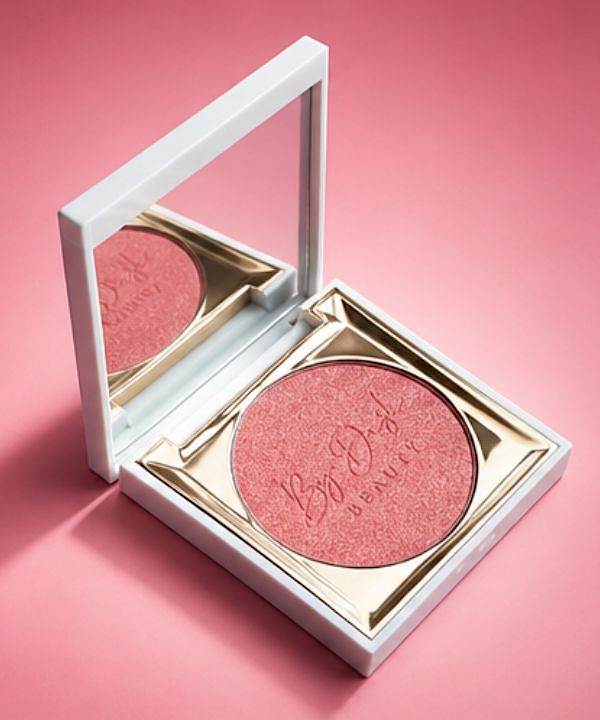 Heart Eyes - Powder Blush